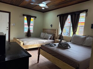 Premier-værelse - adgang til pool - havudsigt | Mørklægningsgardiner, strygejern/strygebræt, gratis Wi-Fi, sengetøj