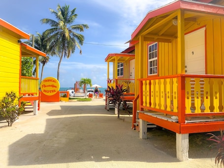 Exterior. Tropical Paradise Hotel