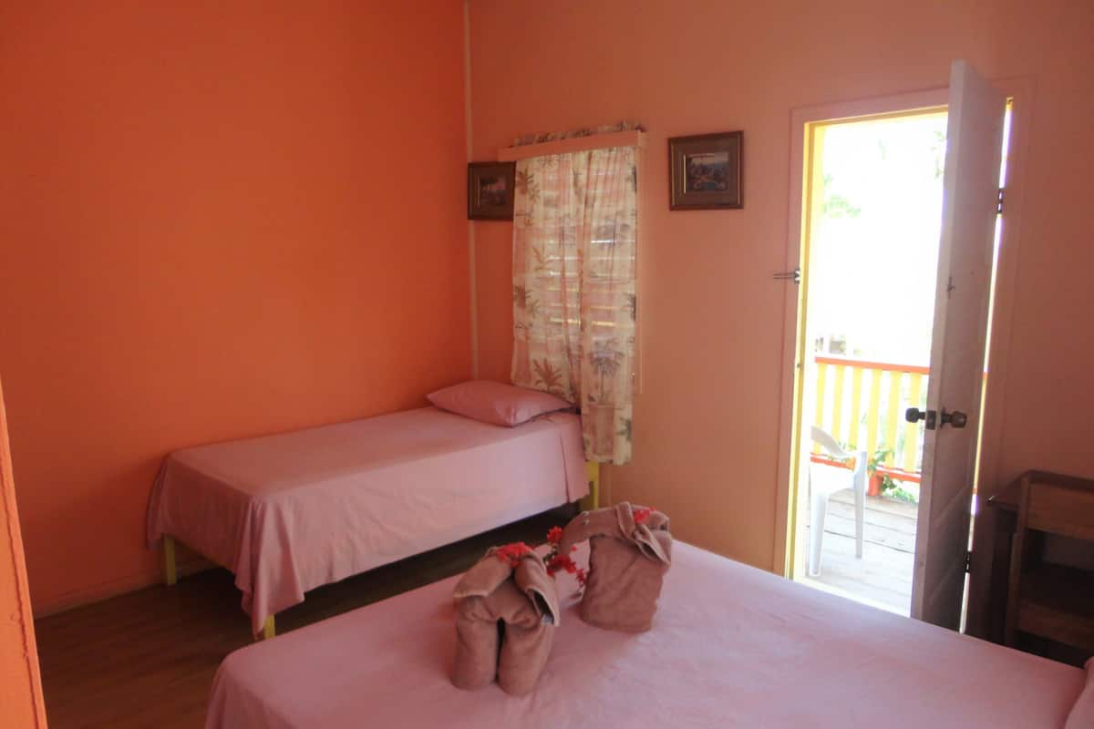 Traditional Room, 2 Twin Beds, Non Smoking | 1 bedroom, blackout drapes, iron/ironing board, free WiFi