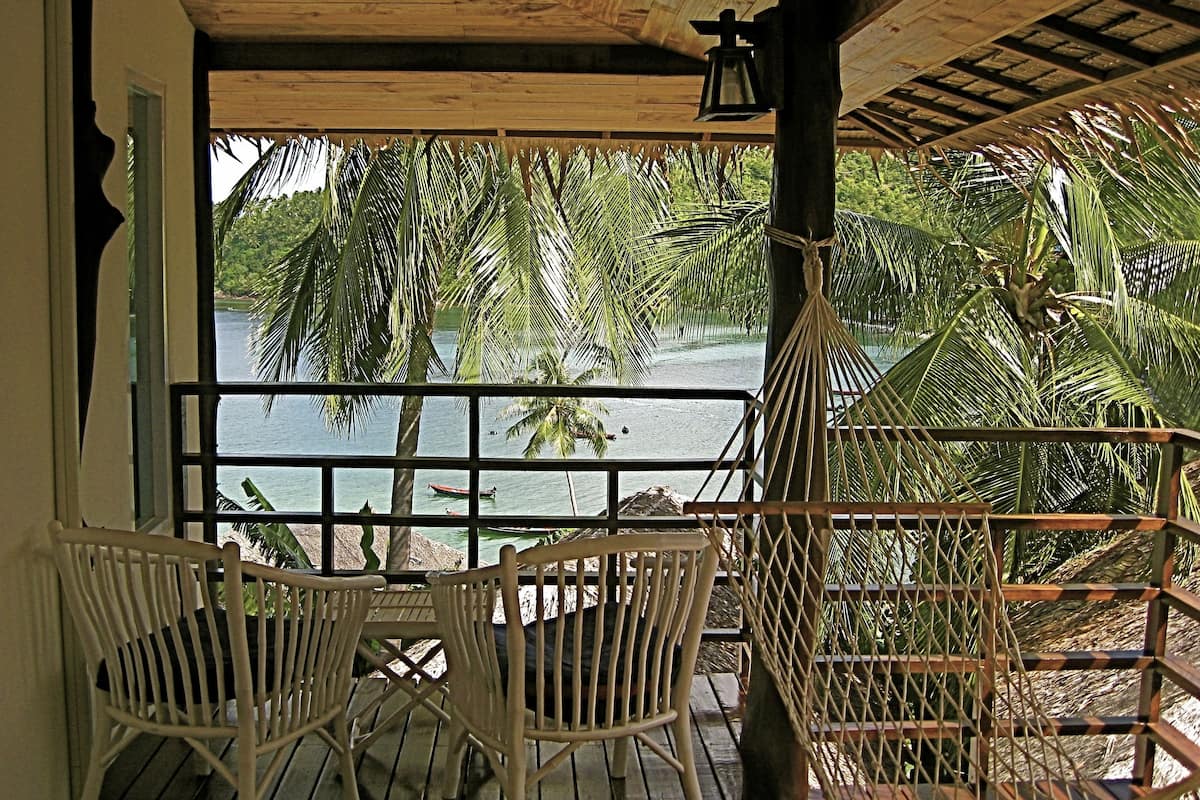 Wooden Panoramic Cottage | Escritorio