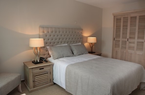 Double Room Single Use | Minibar, soundproofing, cribs/infant beds, rollaway beds - Au Comte De Mercy (Oupeye)