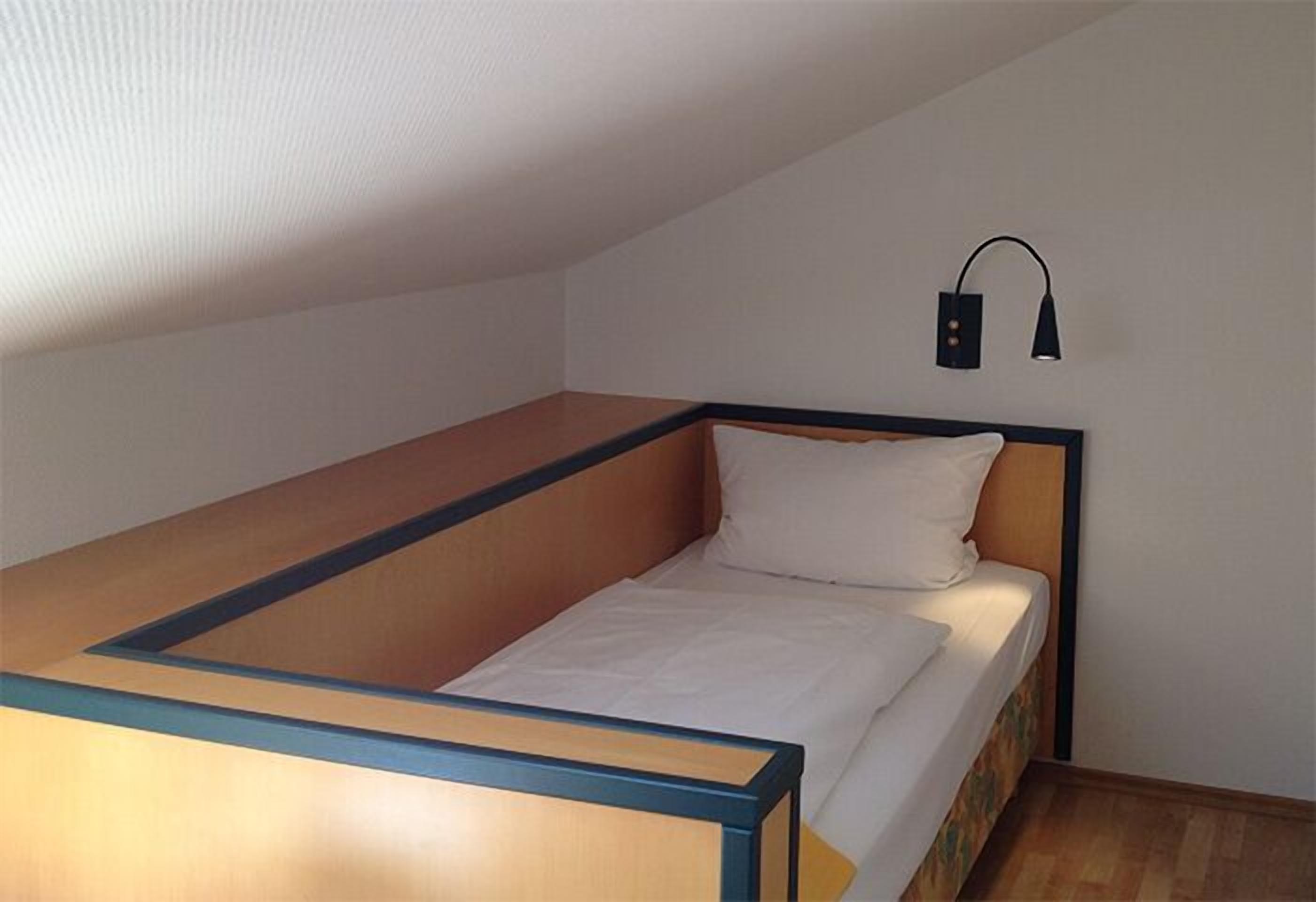 triple room | hypo-allergenic bedding, in-room safe, desk, blackout curtains