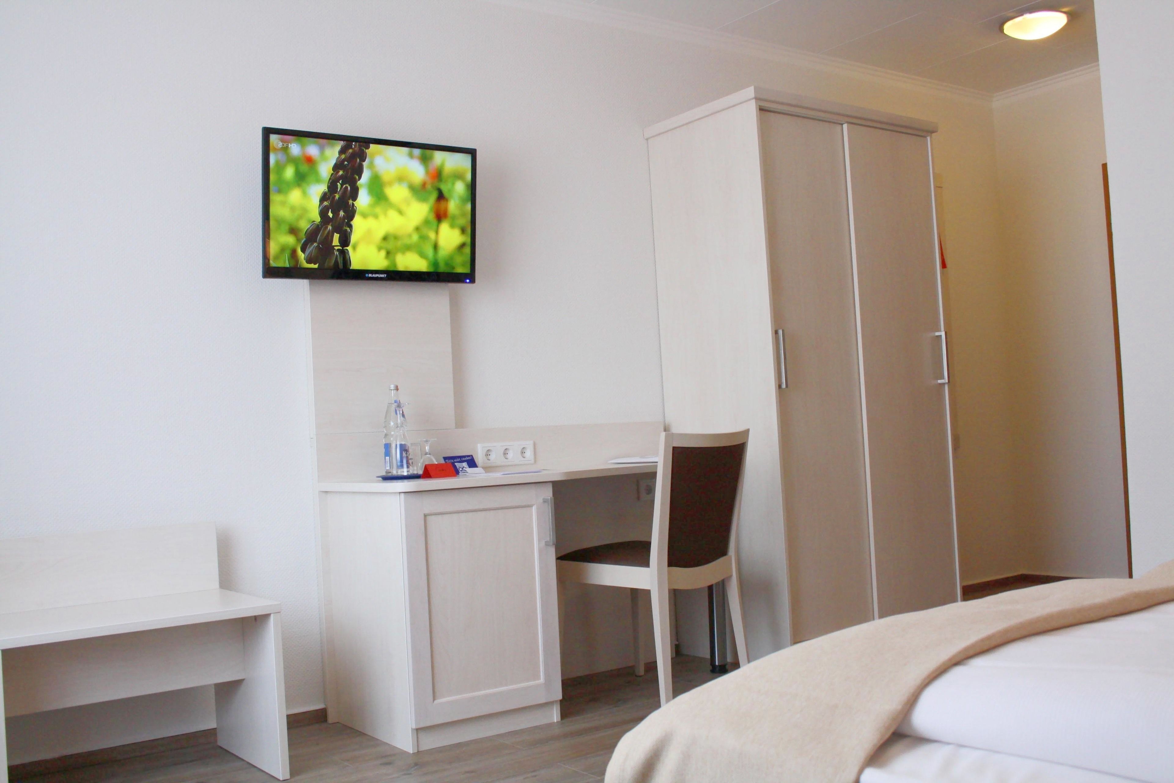 standard double room | hypo-allergenic bedding, in-room safe, desk, blackout curtains