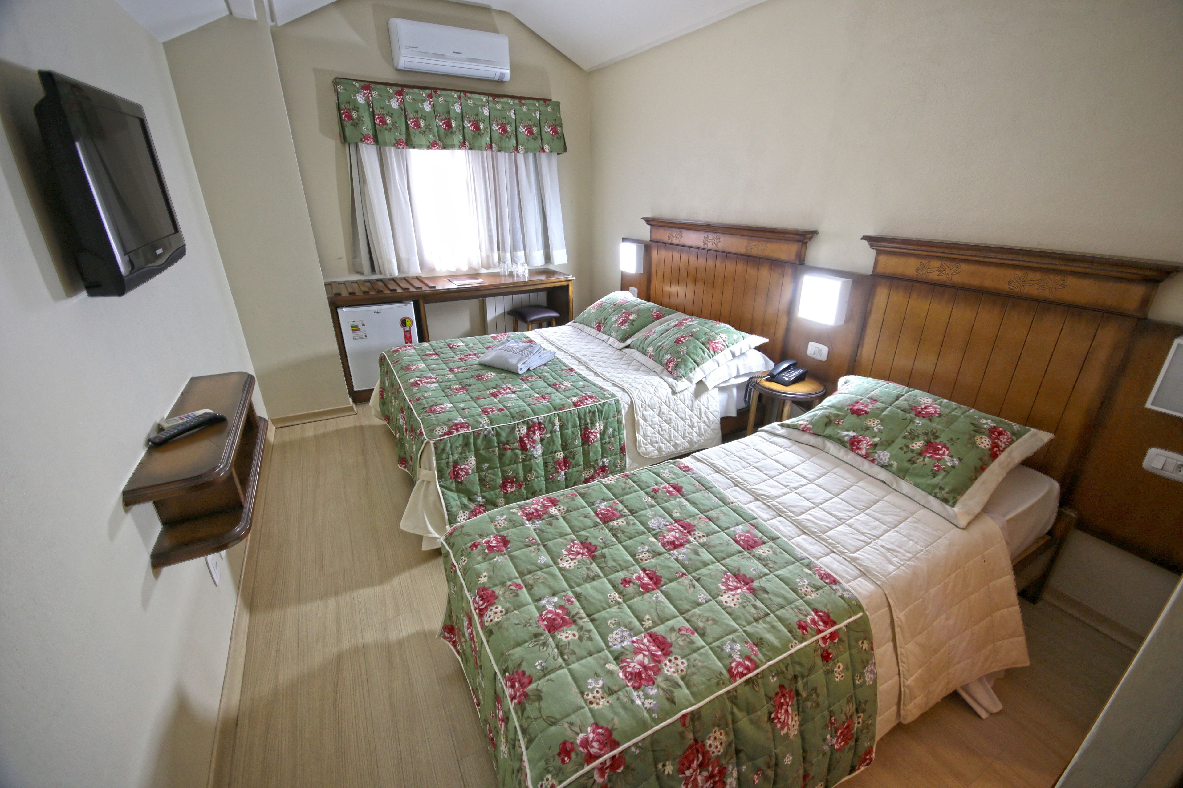 deluxe triple room | minibar, free wifi