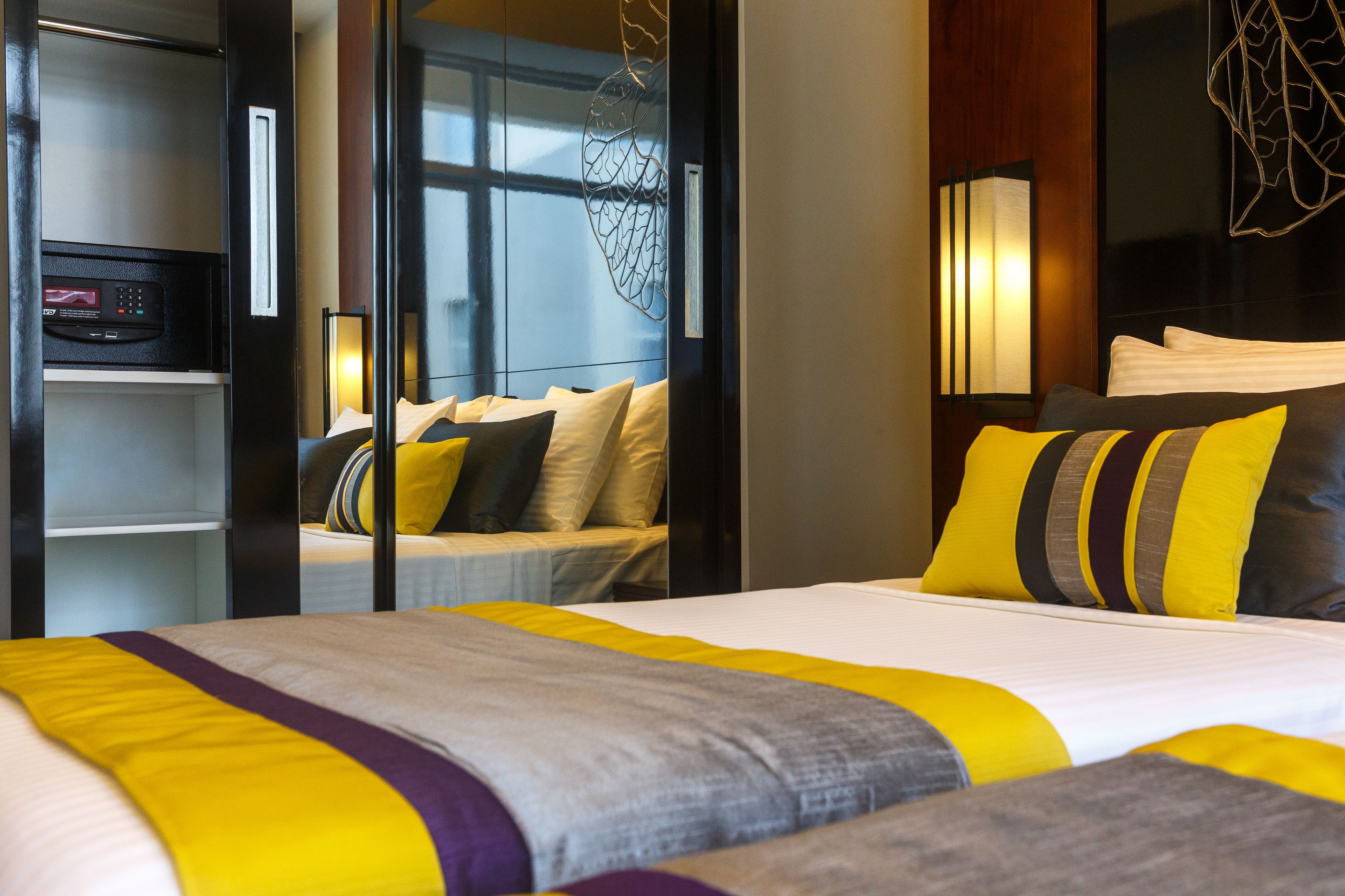 ห้องดีลักซ์ | มินิบาร์, ตู้นิรภัยในห้องพัก, โต๊ะทำงาน, พื้นที่ทำงานแบบใช้แล็ปท็อป