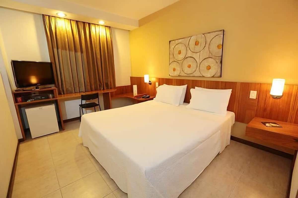 Minibar, in-room safe, desk, soundproofing