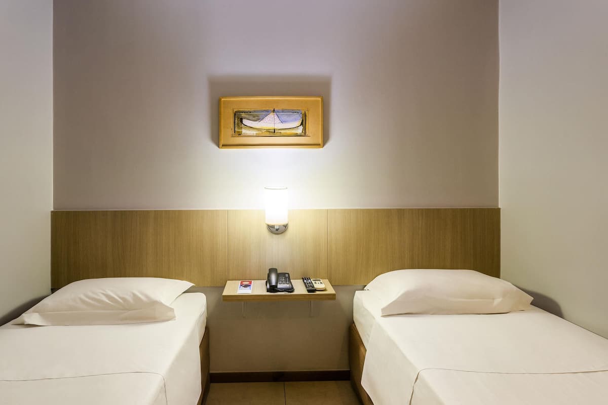 Standard Room, 2 Single Beds | In-room safe, desk, laptop workspace, iron/ironing board