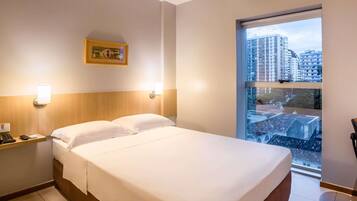 Classic Room, 1 Double Bed | In-room safe, desk, laptop workspace, iron/ironing board