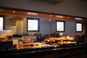 Tägliches Frühstücksbuffet (30 BRL pro Person)