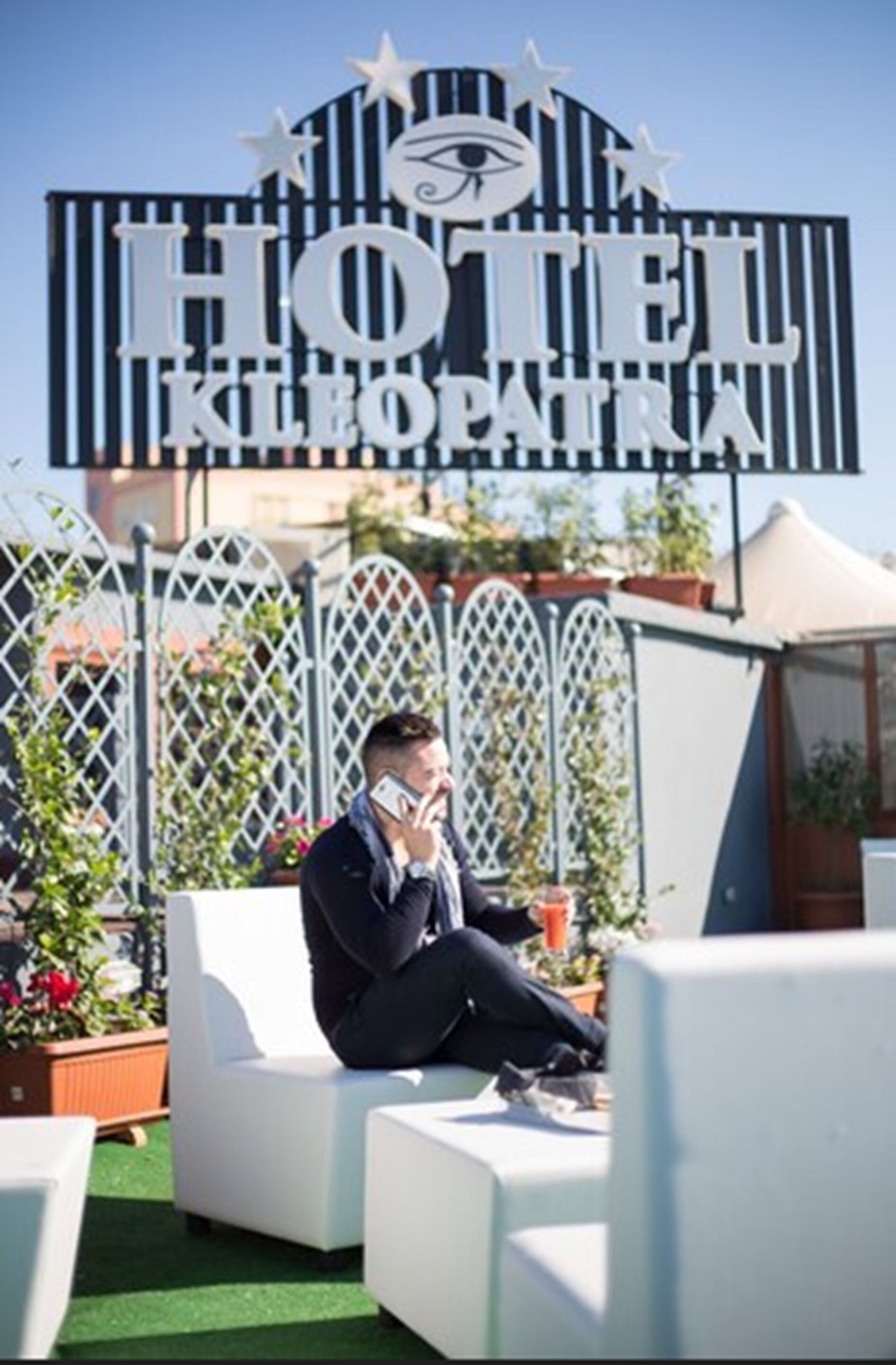 Children’s play area – outdoor