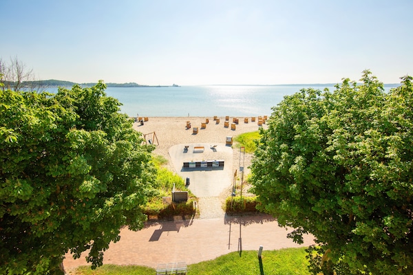 Beach/ocean view