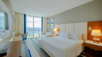 Egyptian cotton sheets, premium bedding, down comforters, pillowtop beds