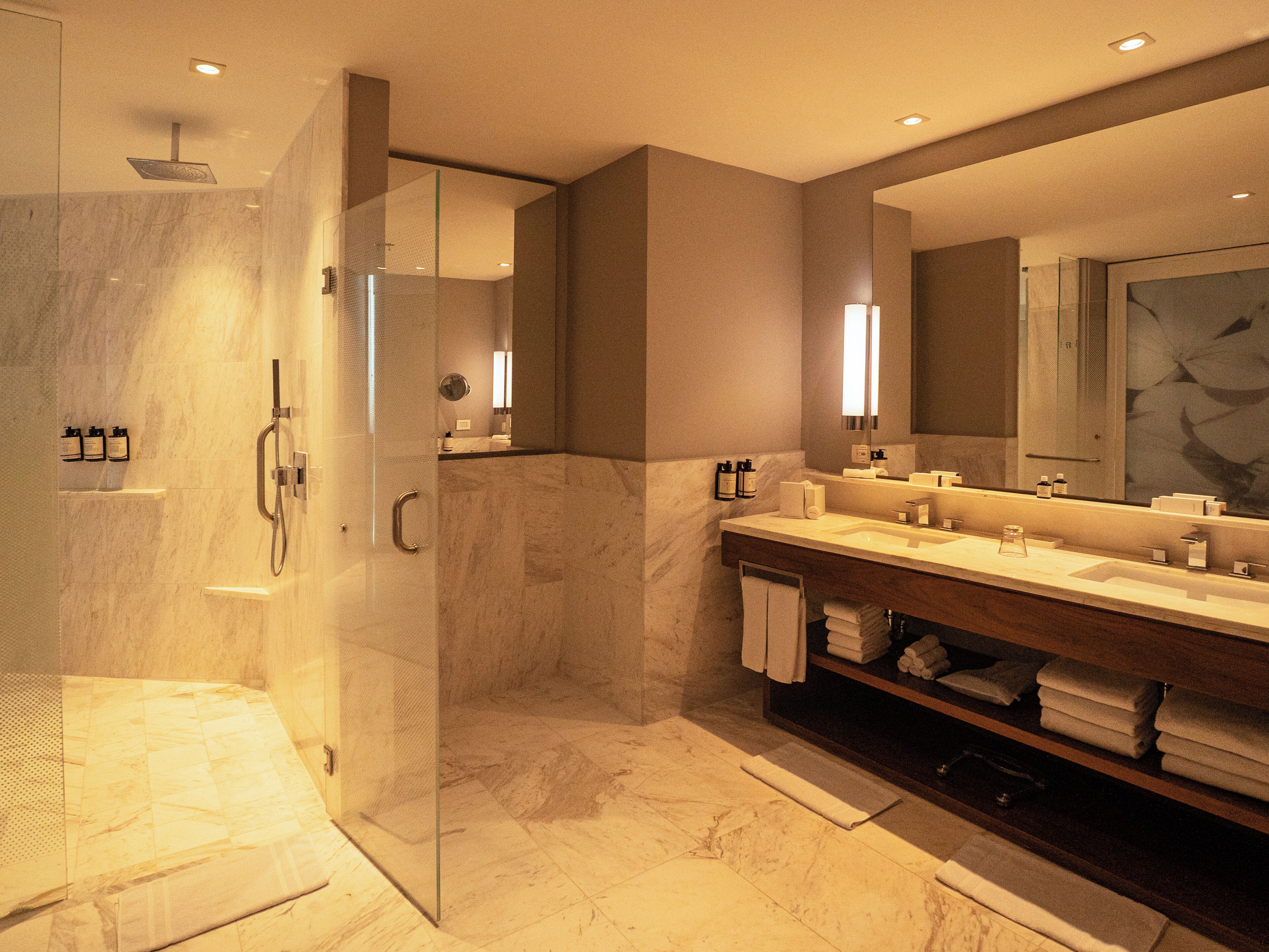 presidential suite | bathroom | free toiletries, hair dryer, bathrobes, towels