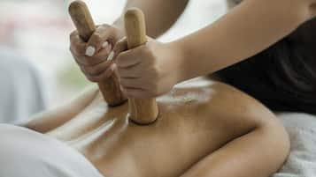 Couples treatment rooms, sauna, steam room, massages
