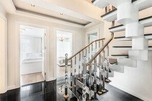 Duplex, 3 chambres | Fer et planche à repasser, lit de bébé (supplément)