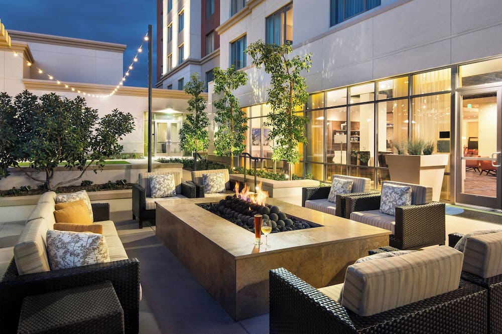 Courtyard Irvine Spectrum