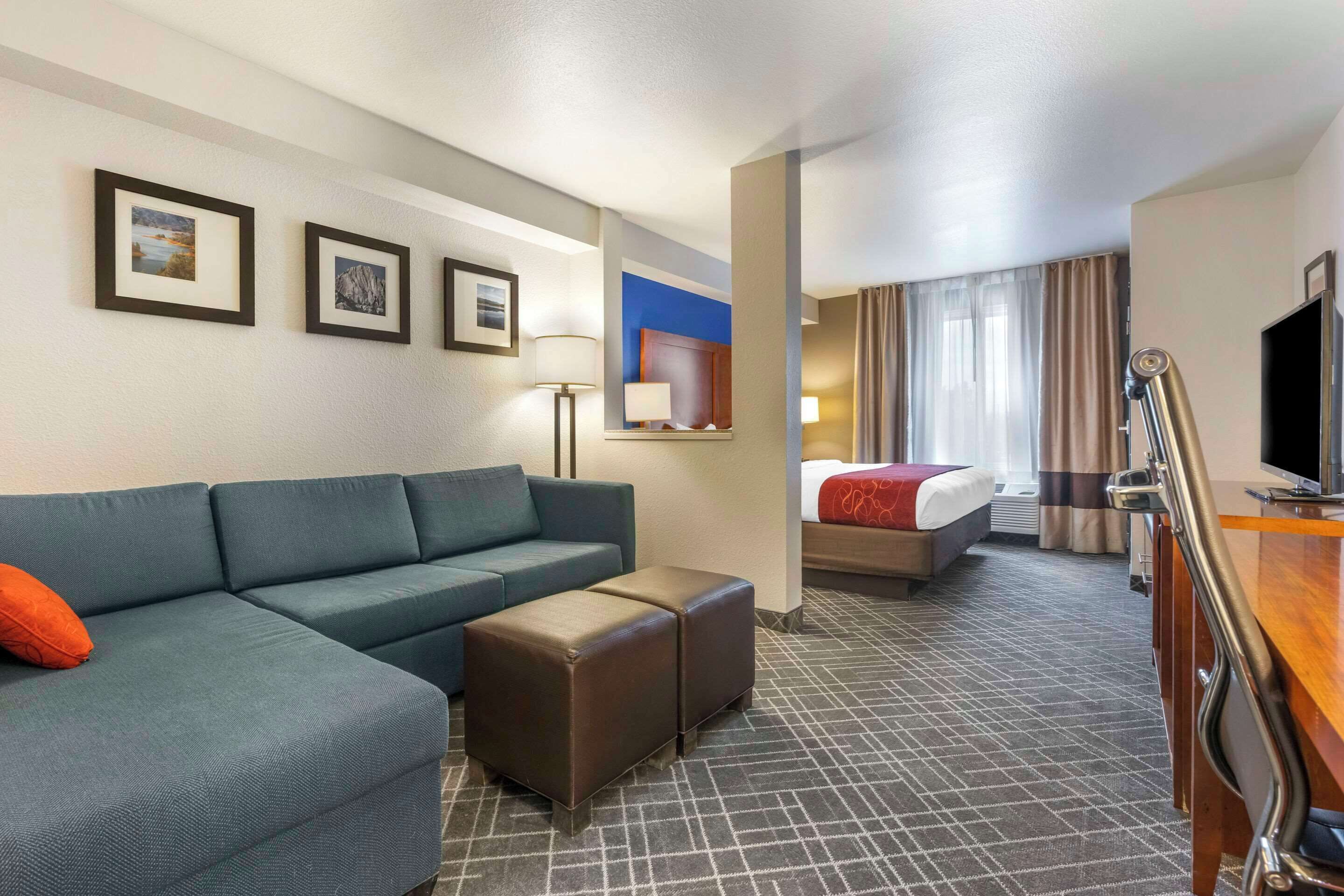 加厚床垫、特色装修、特色家居、办公桌