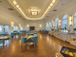 Daily buffet breakfast (EUR 13 per person)
