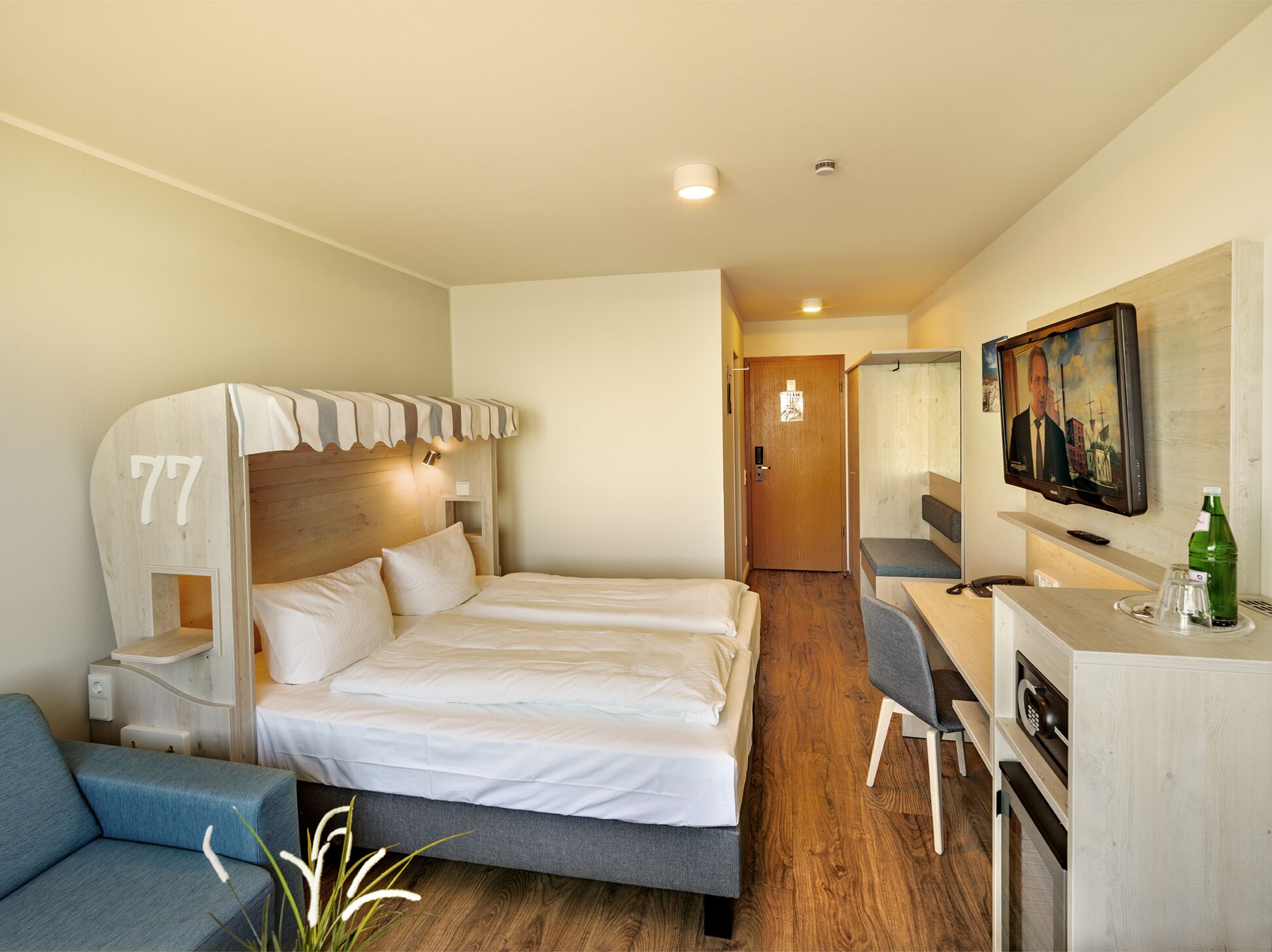 superior room | hypo-allergenic bedding, in-room safe, desk, blackout curtains