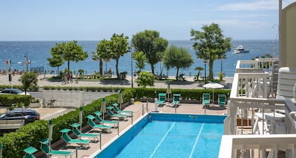Pietra di Luna Hotel