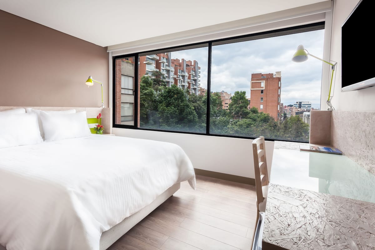 Superior kamer, 1 queensize bed | Kameruitzicht