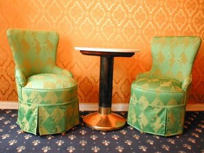 Individually decorated, individually furnished, soundproofing, free WiFi