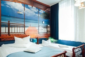 Individually decorated, individually furnished, soundproofing, free WiFi - Hotel Village (Hamburg)