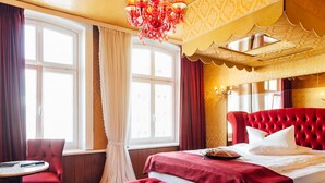 客房 (Honeymoon room) | 隔音、免費無線上網、獨特裝潢、布置獨特