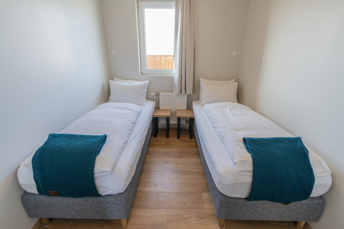 In-room safe, blackout curtains, soundproofing, free cots/infant beds
