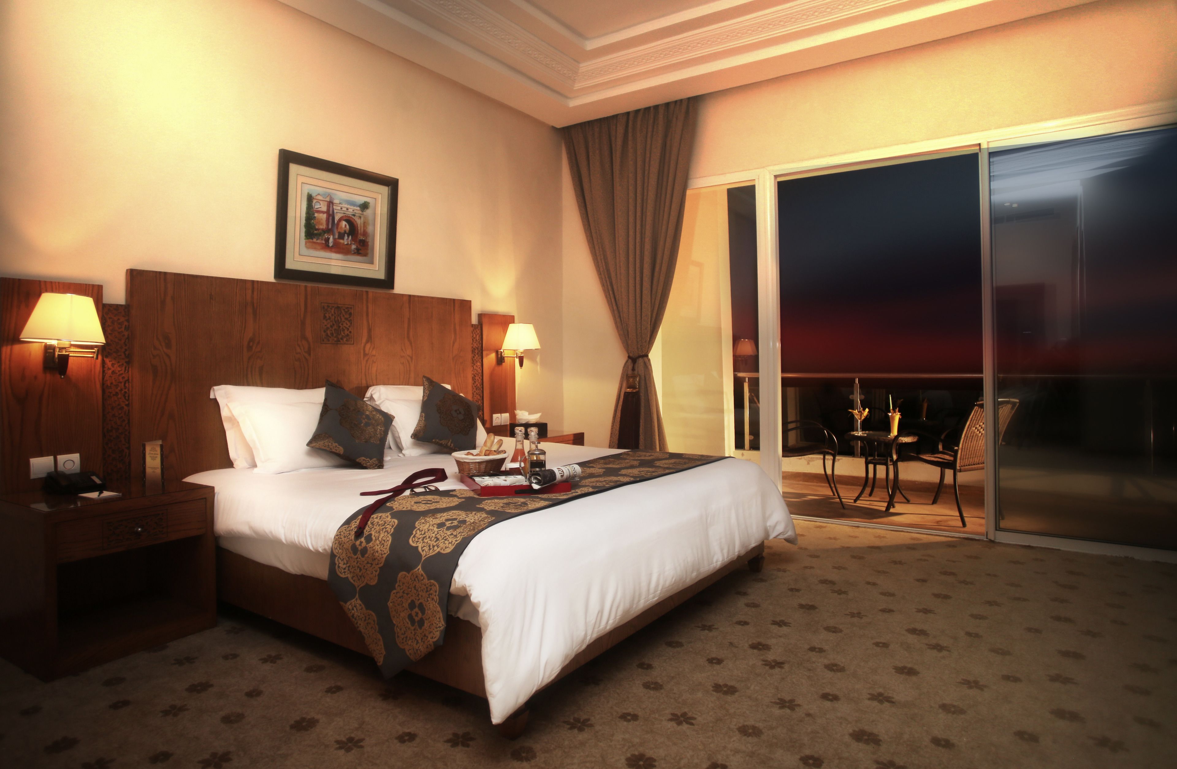 Junior Suite, Sea View | Premium bedding, minibar, in-room safe, desk