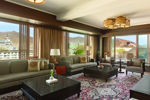 Free minibar, in-room safe, desk, soundproofing - Shangri-La Lhasa (Lhasa)