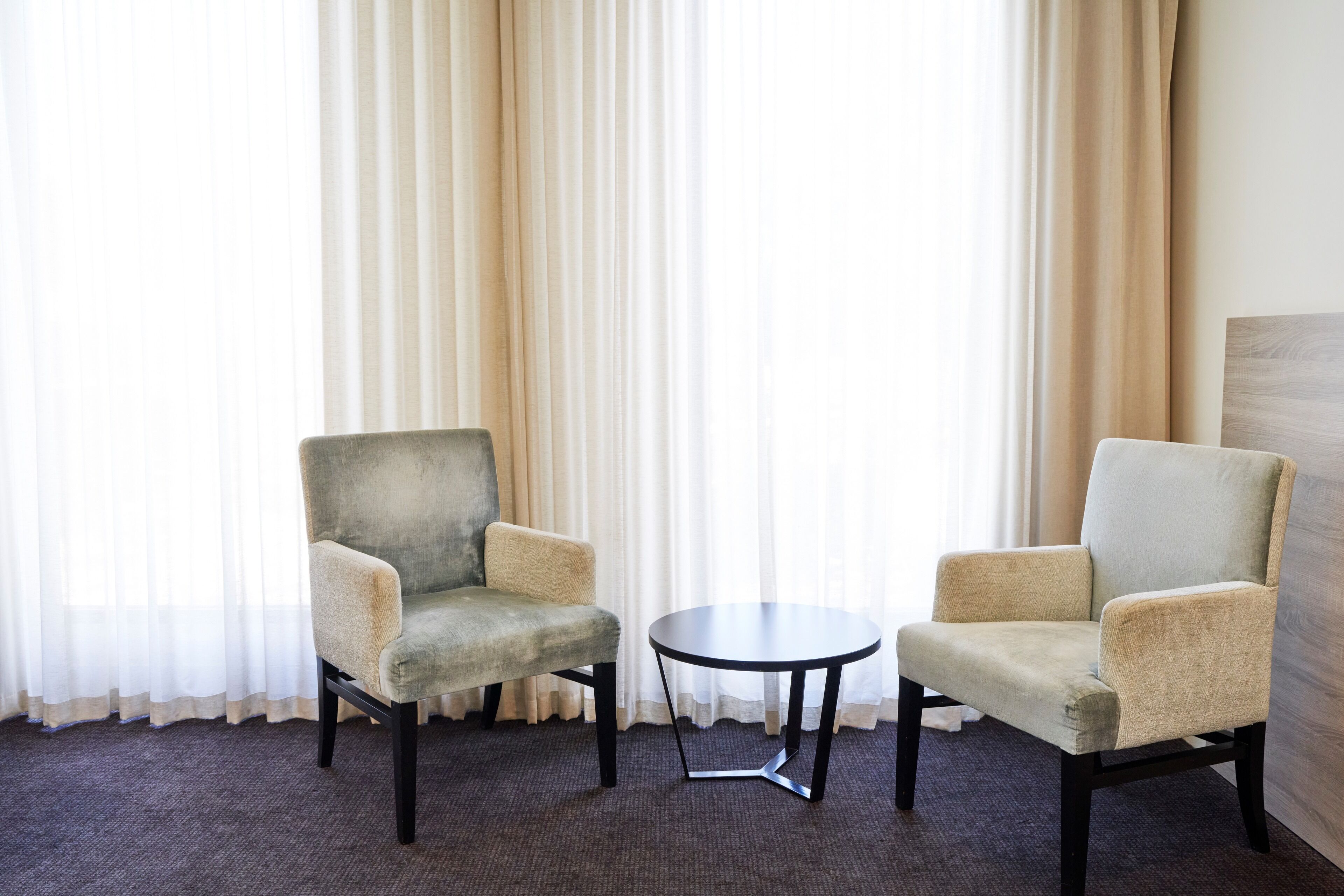 twin room | 1 bedroom, minibar, desk, laptop workspace