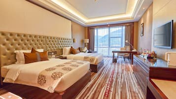 Premium bedding, pillow-top beds, minibar, in-room safe