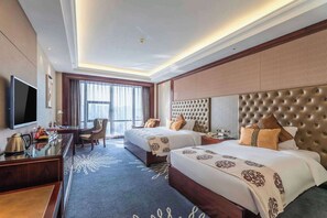 Room, Multiple Beds, Non Smoking (Aden Select) | Premium bedding, pillowtop beds, minibar, in-room safe