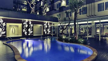 Con servicio de desayunos, comidas y cenas