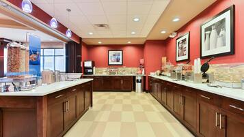 Free daily continental breakfast