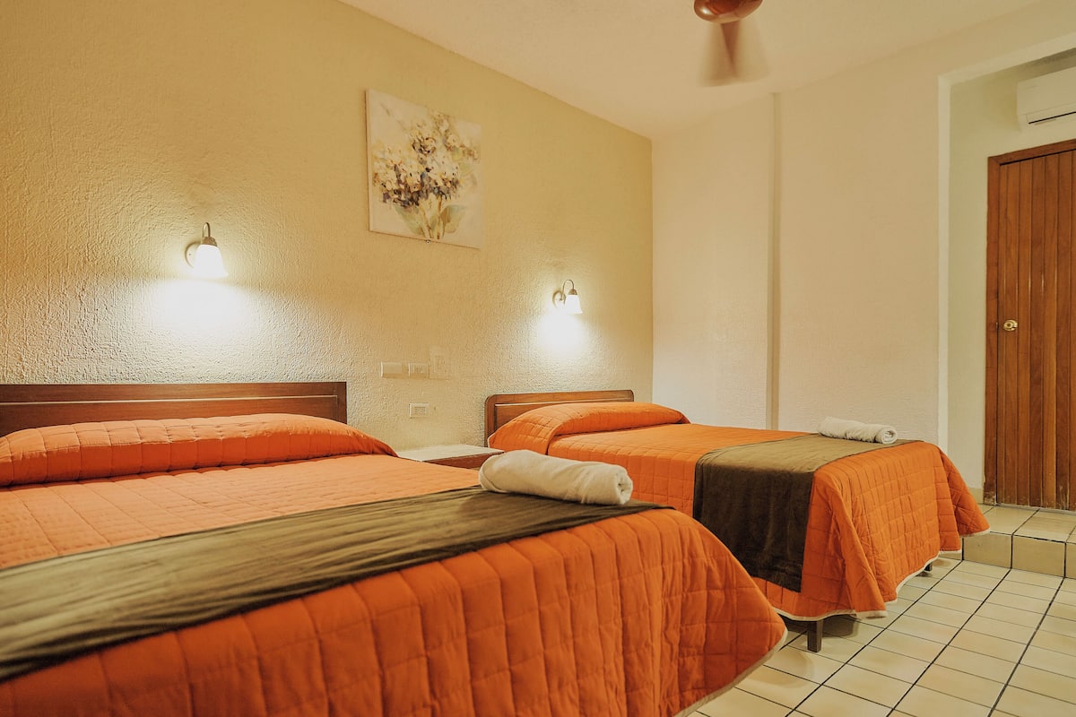 1 bedroom, desk, free WiFi, bed sheets