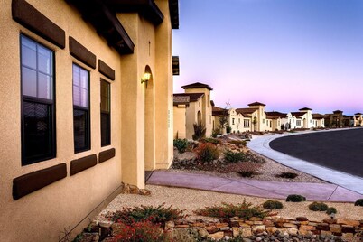 Courtyard Villas