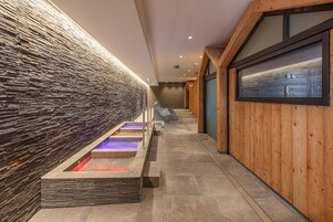 Tratamentos corporais, hidroterapia, massagens com pedras quentes