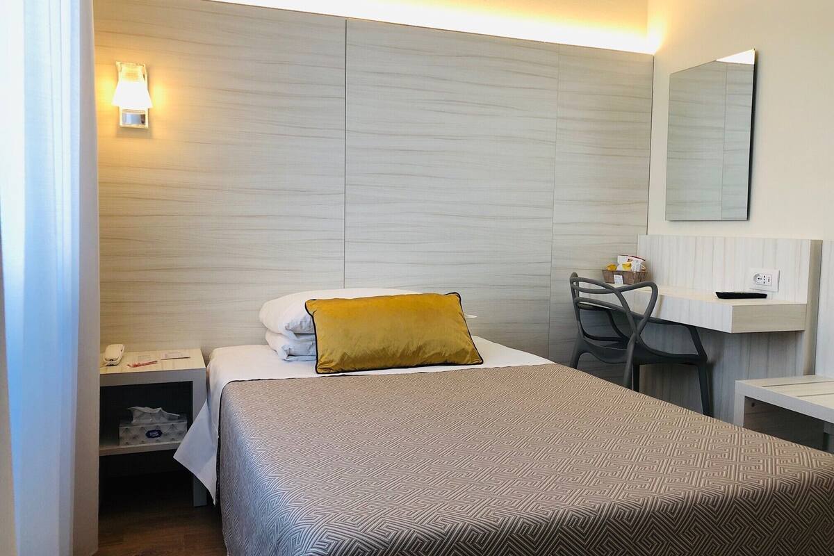 superior single room | in-room safe, desk, laptop workspace, soundproofing