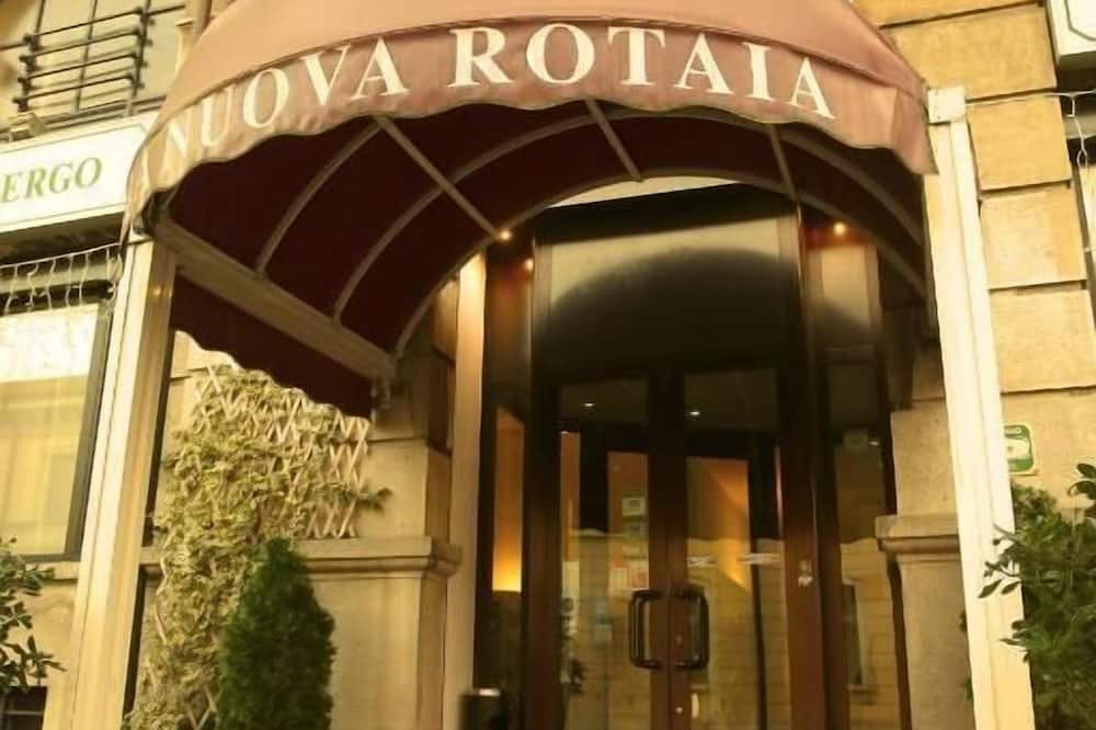 Hotel La Nuova Rotaia