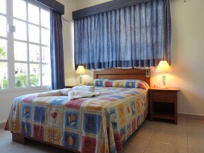 Standard Double Room, 1 Queen Bed | In-room safe, free cribs/infant beds, free WiFi, bed sheets - Hotel Xbulu-Ha (Isla Mujeres)
