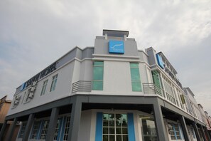 Exterior - Sandy Hotel (Malacca City)