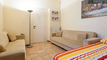 Desk, laptop workspace, iron/ironing board, free WiFi