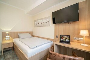 Hypo-allergenic bedding, minibar, in-room safe, desk - Hotel Königshof (Dortmund)