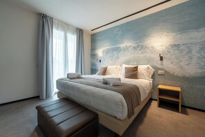 Luxury Suite | Premium bedding, down comforters, memory foam beds, minibar - Spa Hotel Splendid Sole (Manerba del Garda)