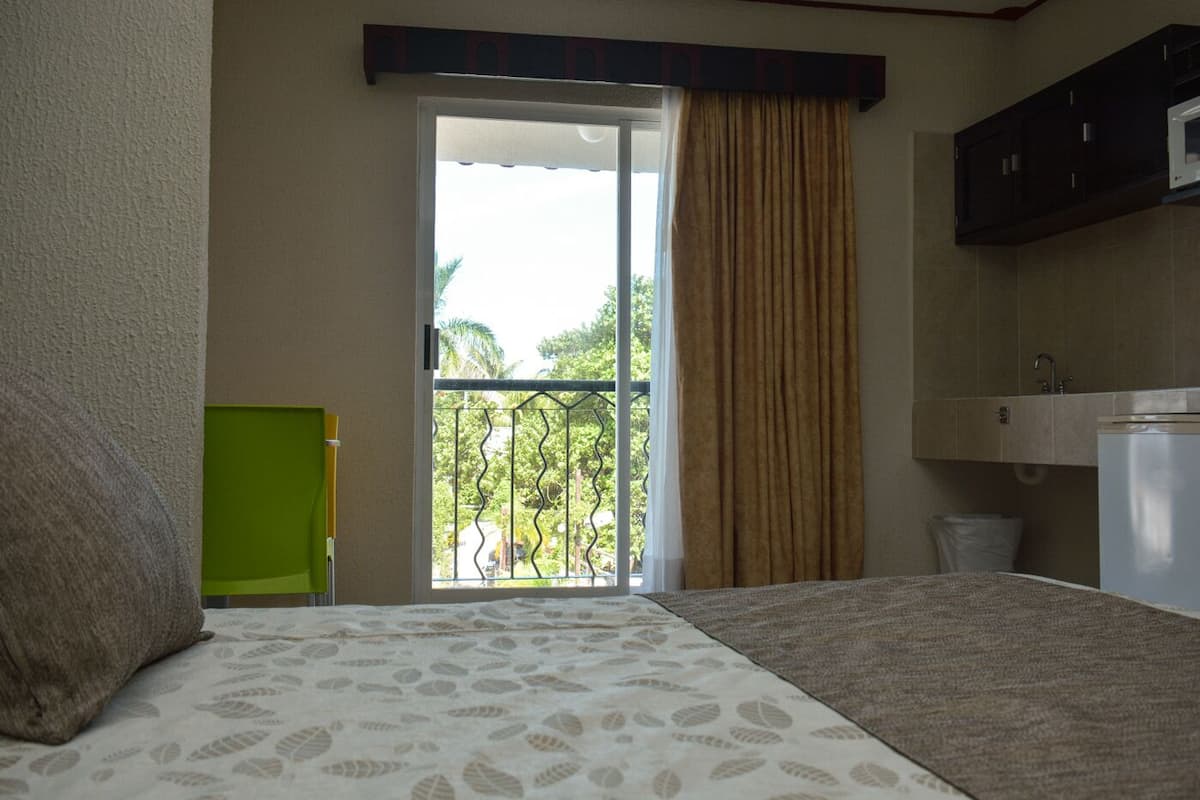 1 bedroom, in-room safe, bed sheets