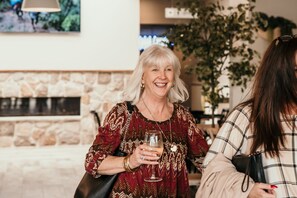 Lobby lounge - The Ophir Hotel (Orange)