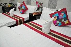 In-room safe, iron/ironing board, free WiFi - Pearl Premium Guest House (Kowloon)