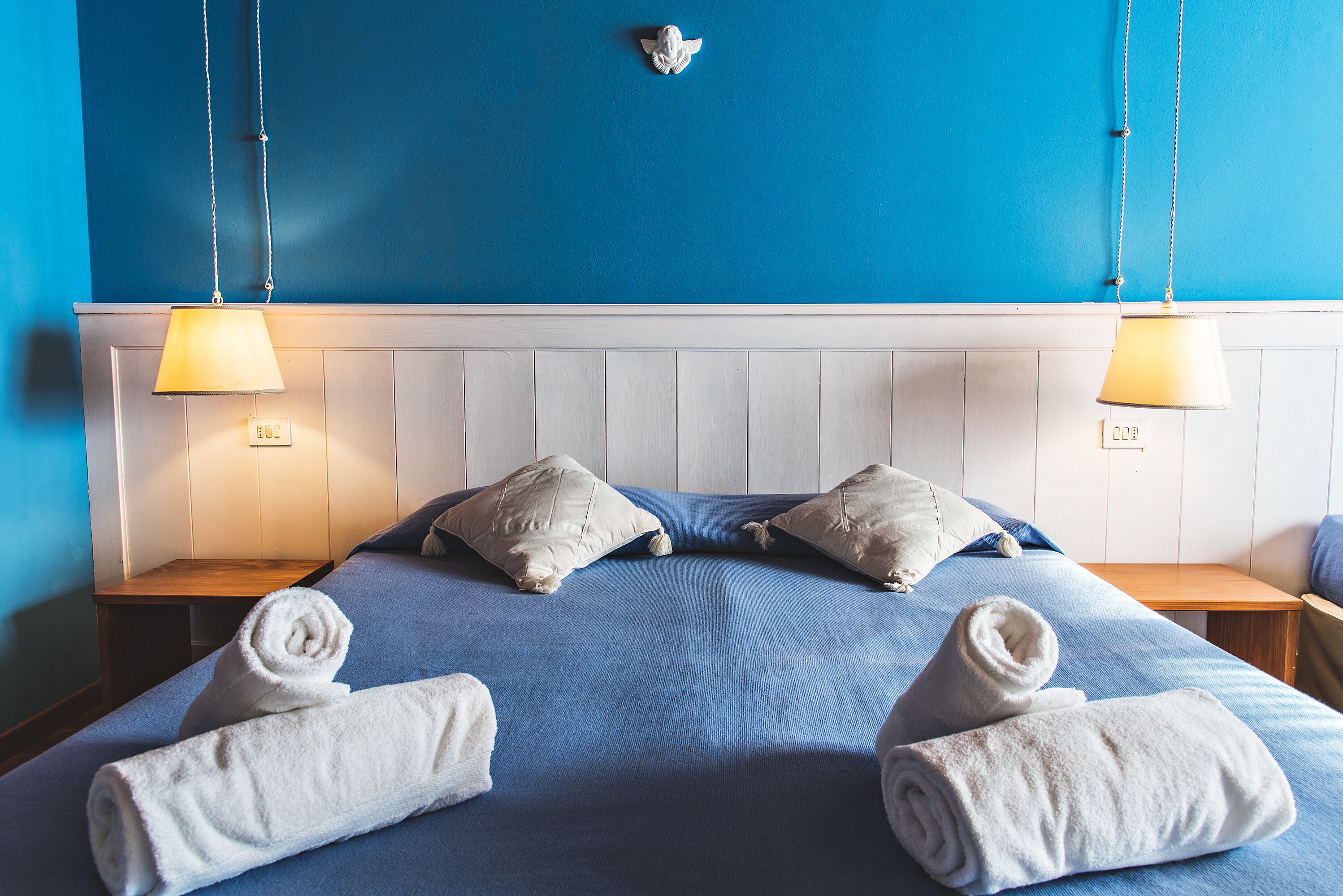 Standard-huone, 1 makuuhuone | Työpöytä, ilmainen Wi-Fi, vuodevaatteet, pääsy pyörätuolilla